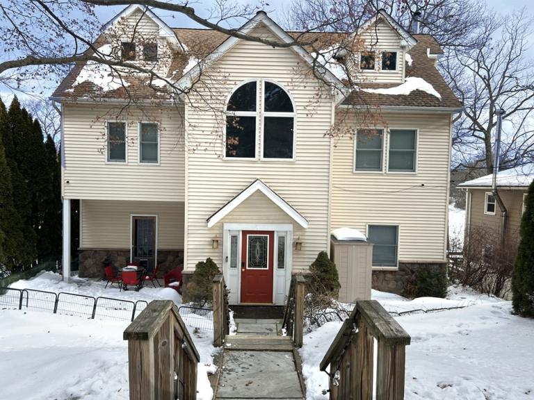 Image for Charming Lakefront Home in the Rainbow Lakes Community, Parsippany Twp, NJ