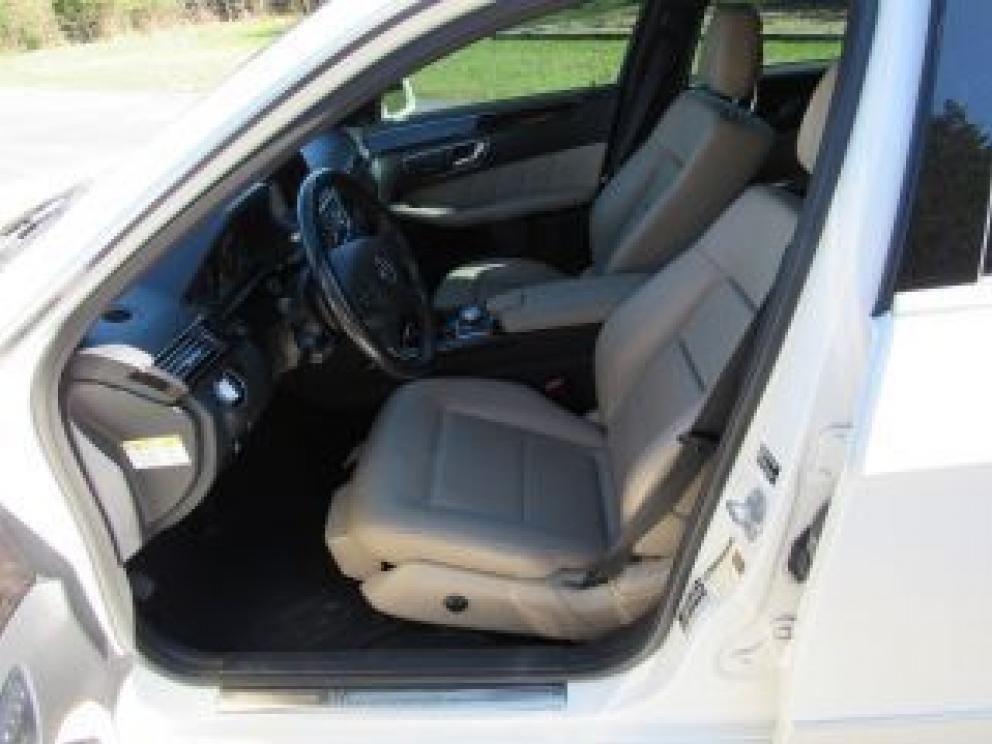 Image for 2010 Mercedes-Benz E350 4Matic Premium NAV