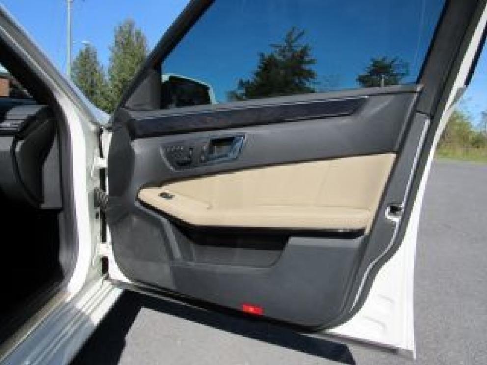 Image for 2010 Mercedes-Benz E350 4Matic Premium NAV