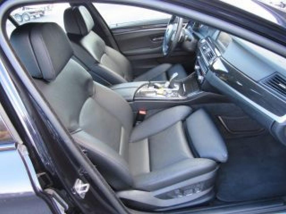 Image for 2012 BMW 550i xDrive M-Sport