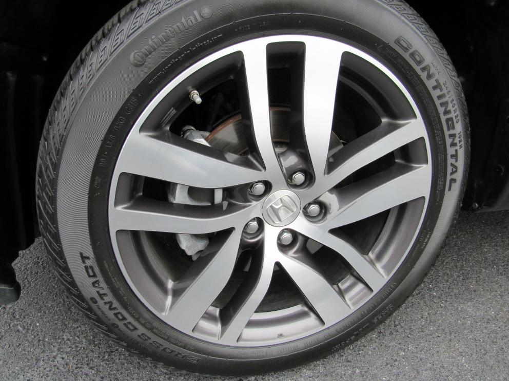 Image for 2016 Honda Pilot Touring AWD