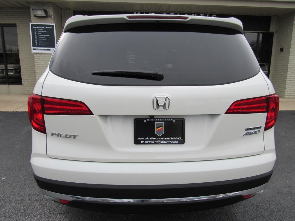 Image for 2016 Honda Pilot Touring AWD