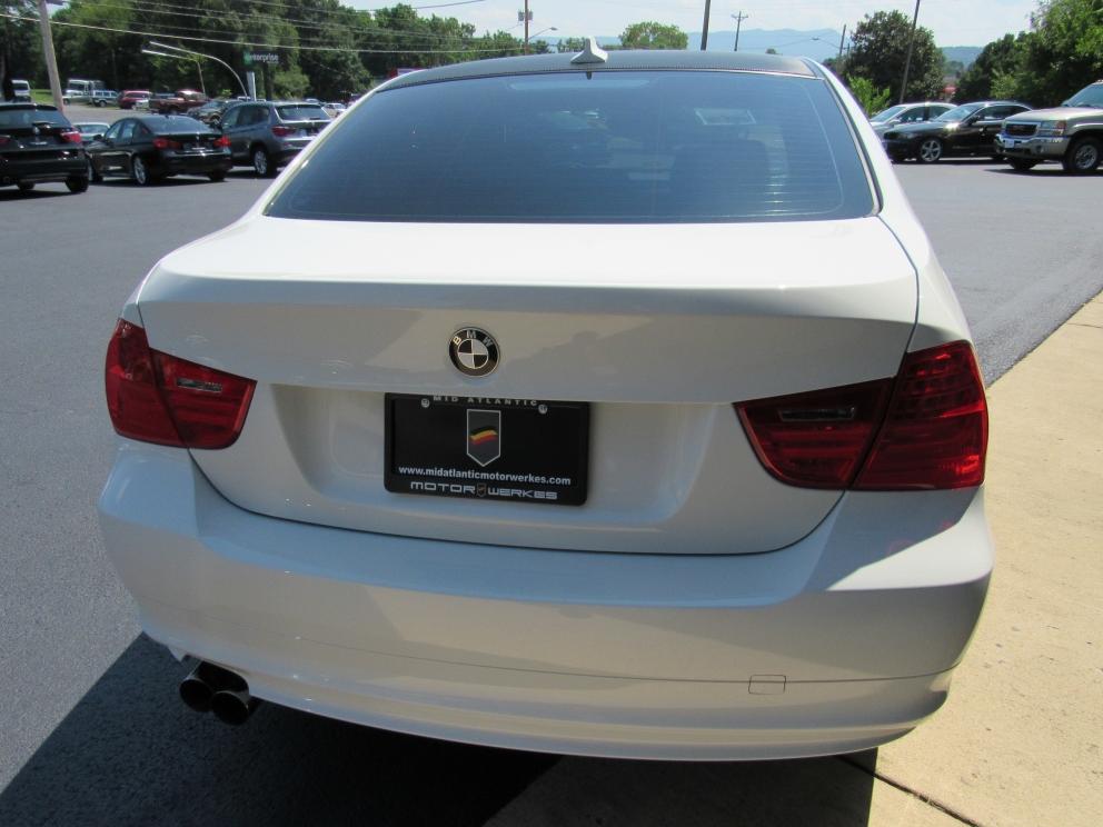 Image for 2011 BMW 328i xDrive OEM BMW Perf. Exhaust + Carbon Intake