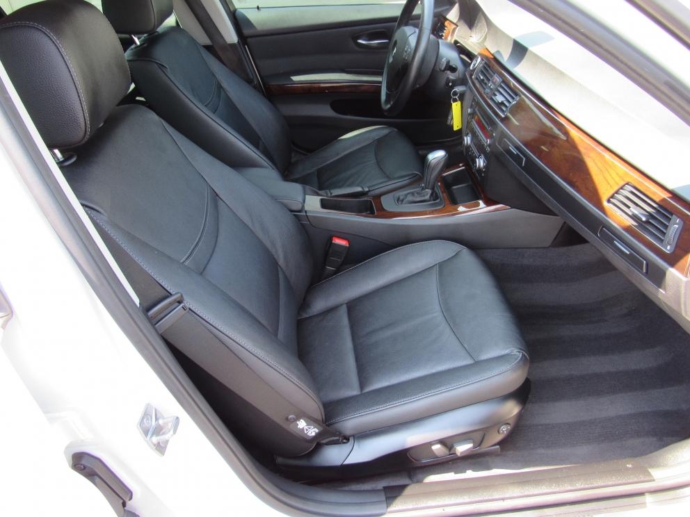 Image for 2011 BMW 328i xDrive OEM BMW Perf. Exhaust + Carbon Intake