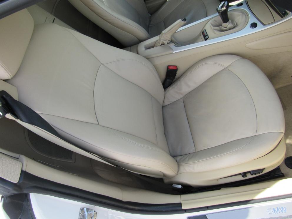 Image for 2007 BMW Z4 3.0Si Coupe 6-Speed Manual