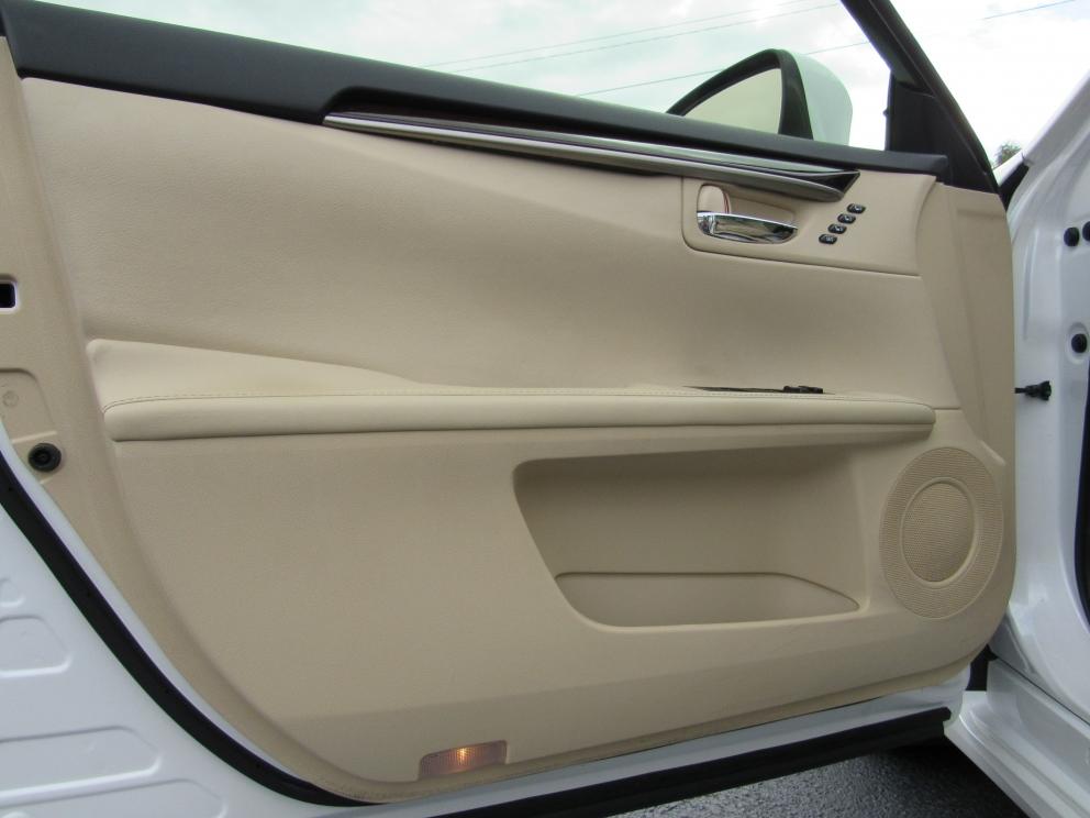 Image for 2015 Lexus ES350 Premium Camera Bluetooth