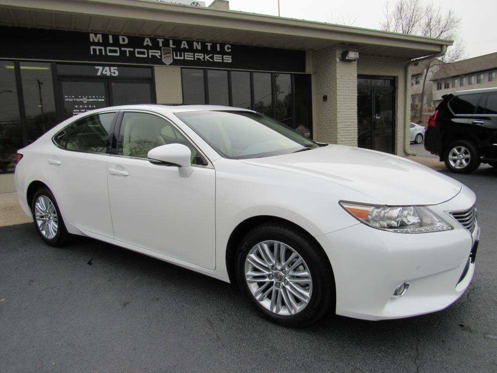 Image for 2013 Lexus ES350 Premium Navigation Blind Spot Monitor