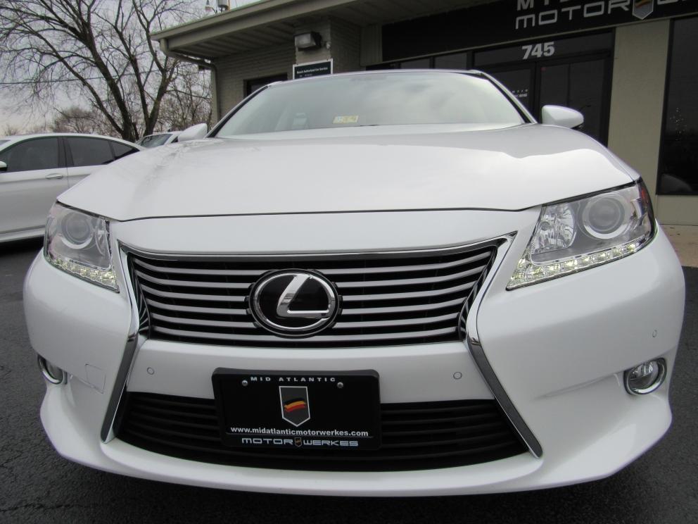 Image for 2013 Lexus ES350 Premium Navigation Blind Spot Monitor