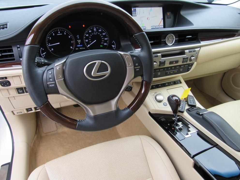 Image for 2013 Lexus ES350 Premium Navigation Blind Spot Monitor