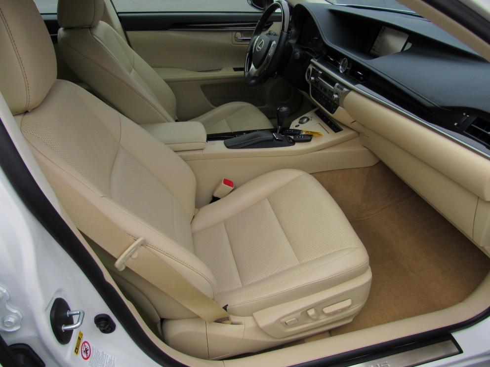 Image for 2013 Lexus ES350 Premium Navigation Blind Spot Monitor