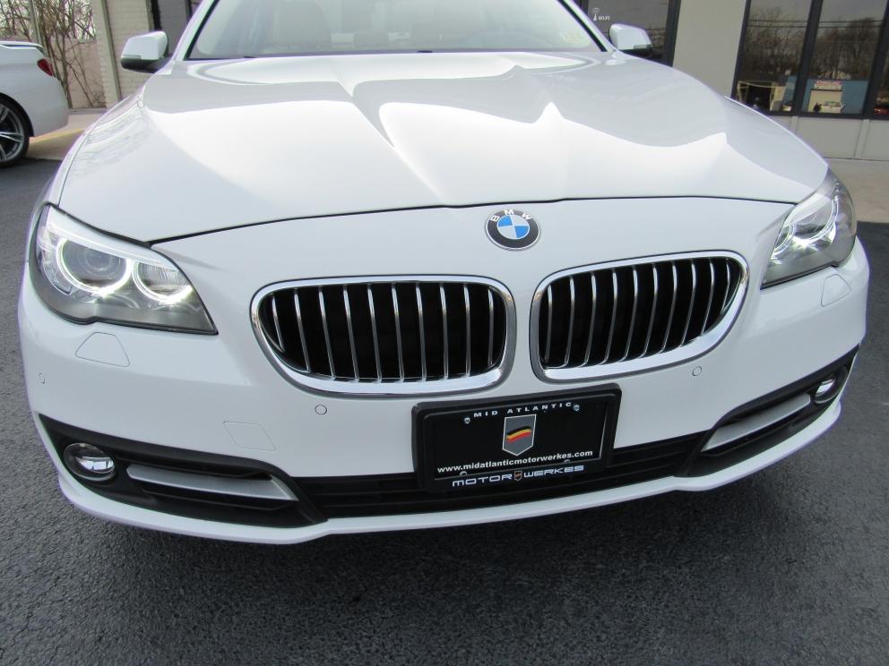 Image for 2015 BMW 528i xDrive NAV Blind Spot Lane Departure