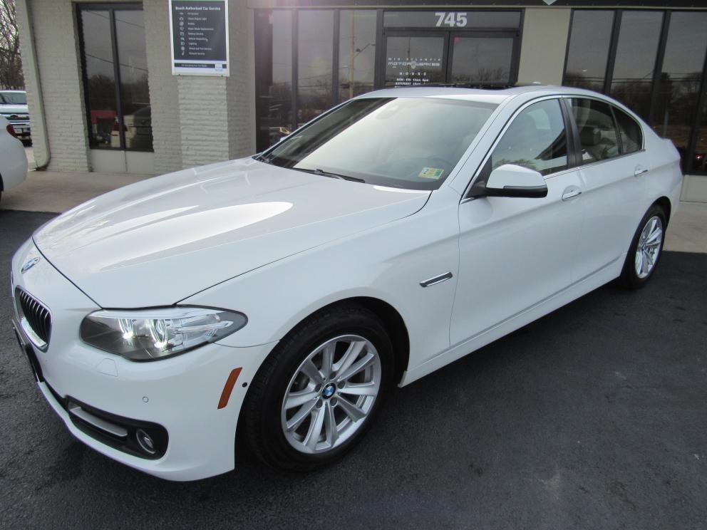 Image for 2015 BMW 528i xDrive NAV Blind Spot Lane Departure