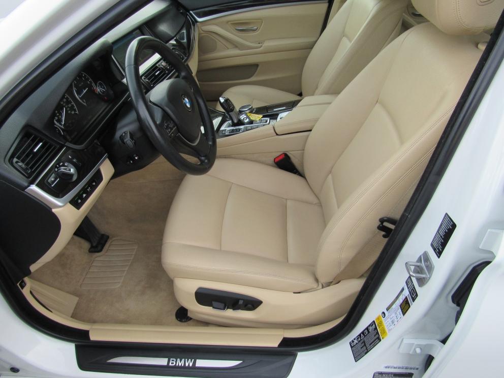 Image for 2015 BMW 528i xDrive NAV Blind Spot Lane Departure