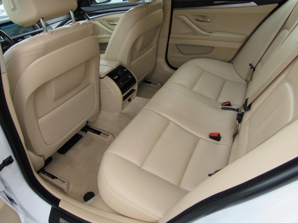 Image for 2015 BMW 528i xDrive NAV Blind Spot Lane Departure