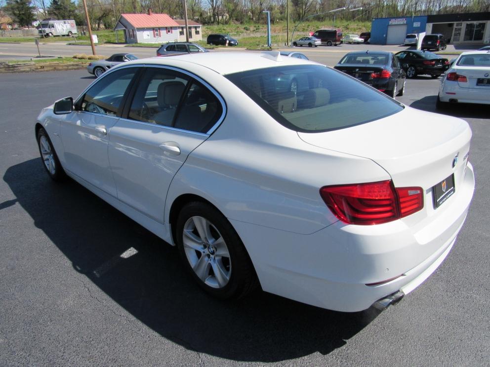 Image for 2011 BMW 528i Premium Tech NAV