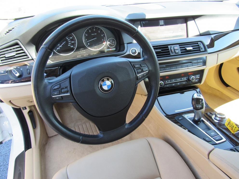 Image for 2011 BMW 528i Premium Tech NAV
