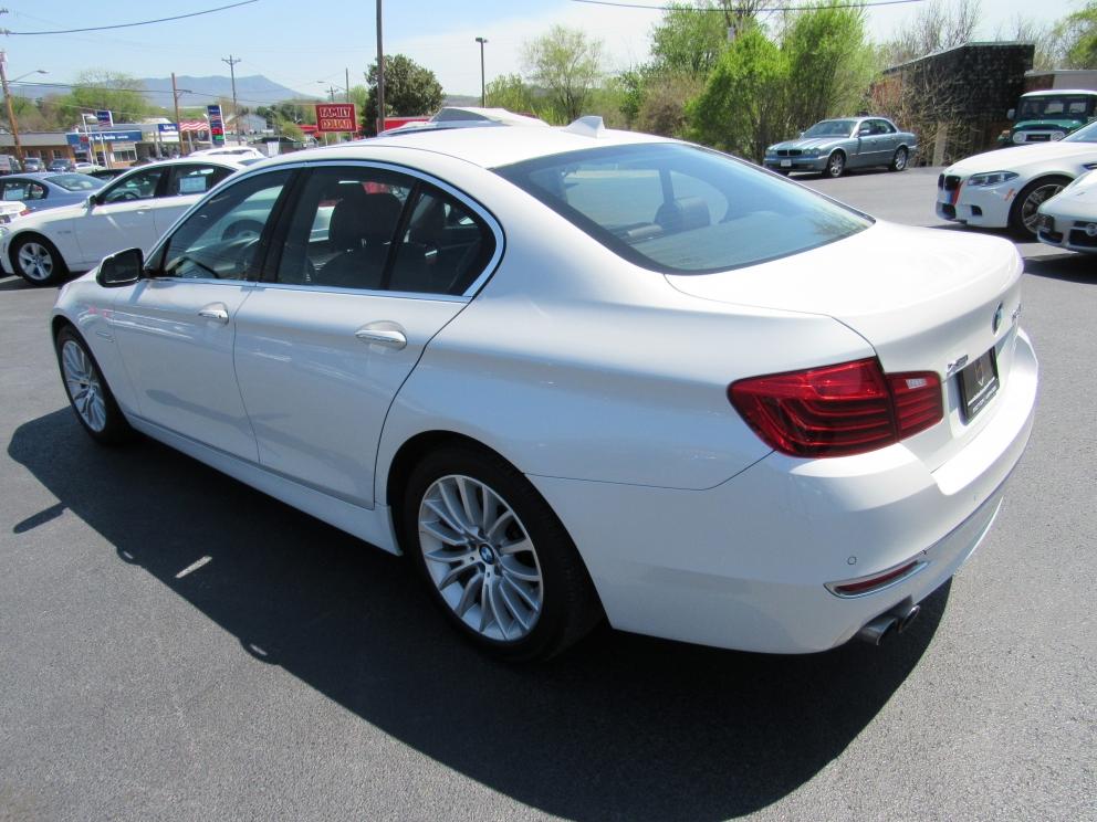 Image for 2015 BMW 528i xDrive Luxury Line w/ Multi Contour Seats