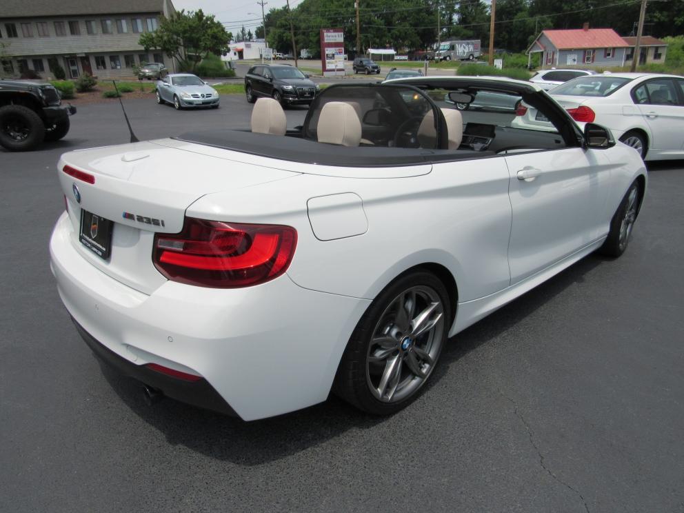 Image for 2015 BMW M235i Convertible Premium NAV Camera