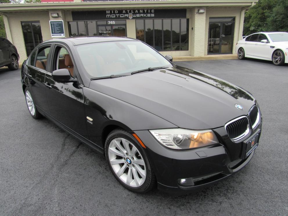 Image for 2009 BMW 328i xDrive 6-Speed Manual 1 Owner!