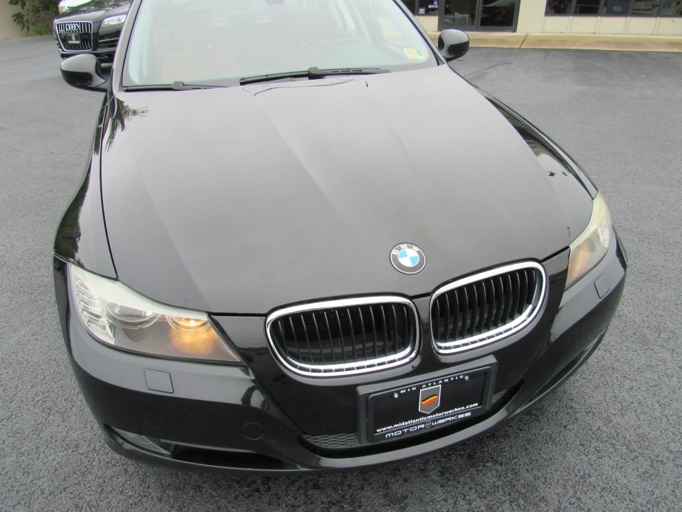 Image for 2009 BMW 328i xDrive 6-Speed Manual 1 Owner!