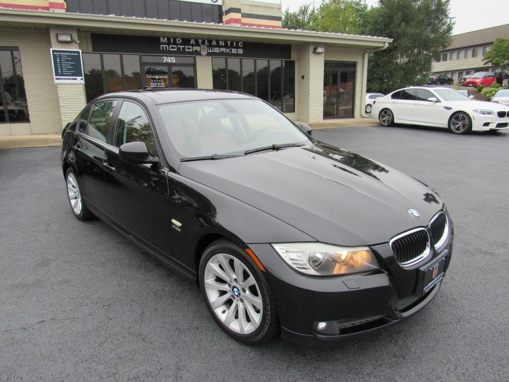 Image for 2009 BMW 328i xDrive 6-Speed Manual 1 Owner!