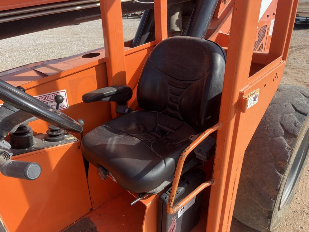 Image for 2012 JLG 10054