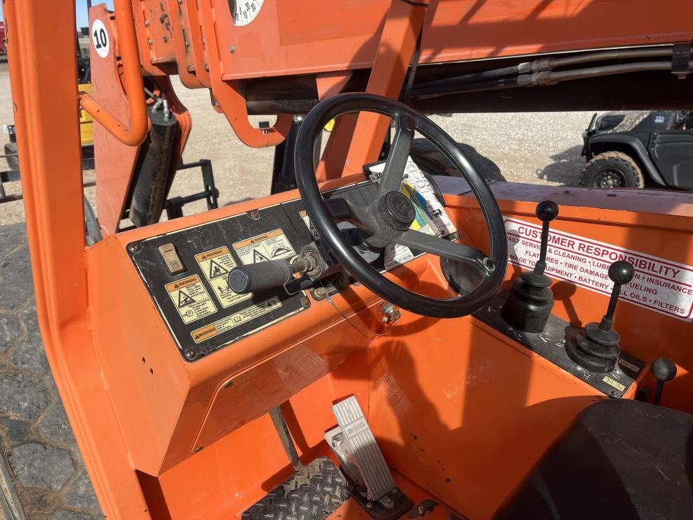 Image for 2012 JLG 10054