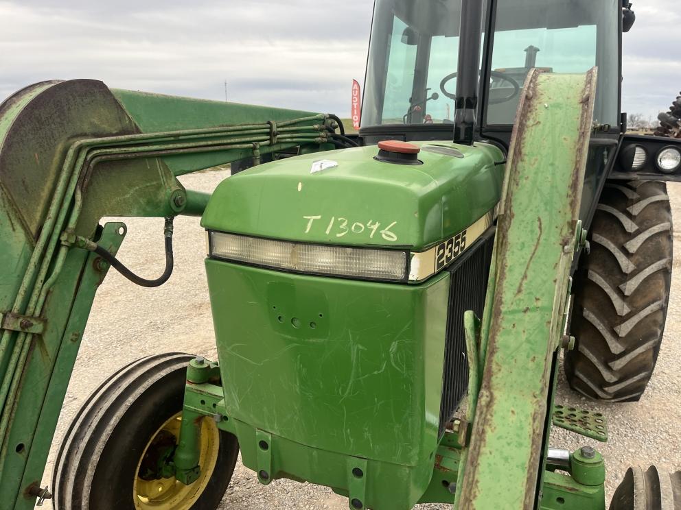 1992 John Deere 2355