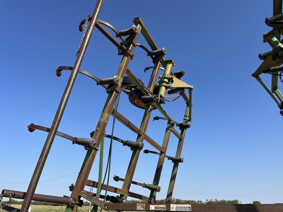 Image for 1997 John Deere 680