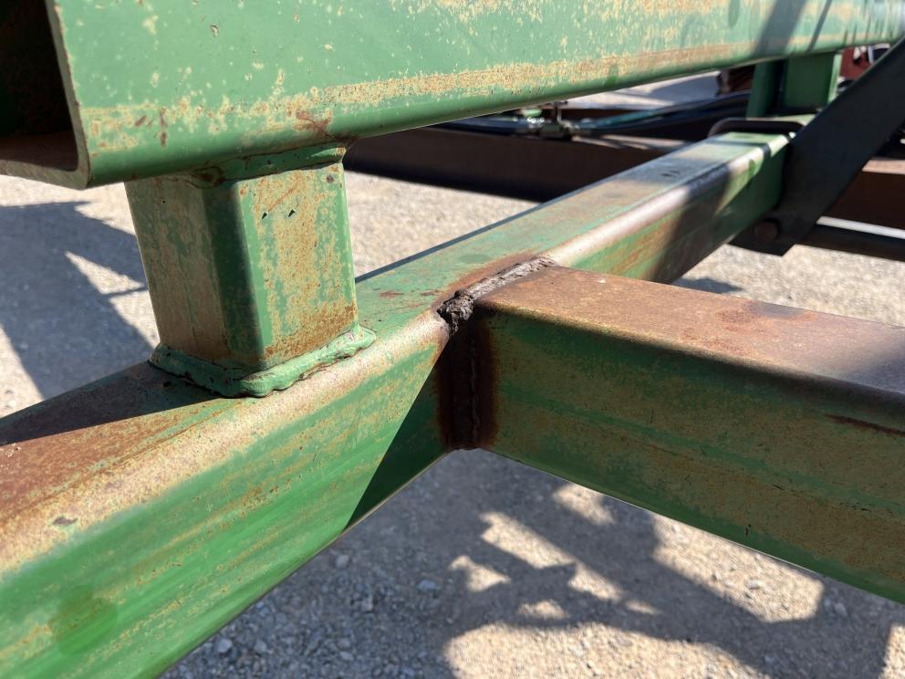 Image for 1997 John Deere 680