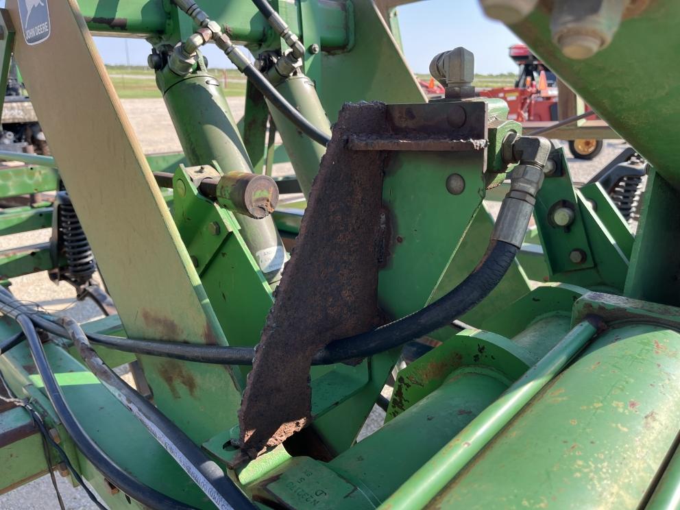 Image for 1997 John Deere 680