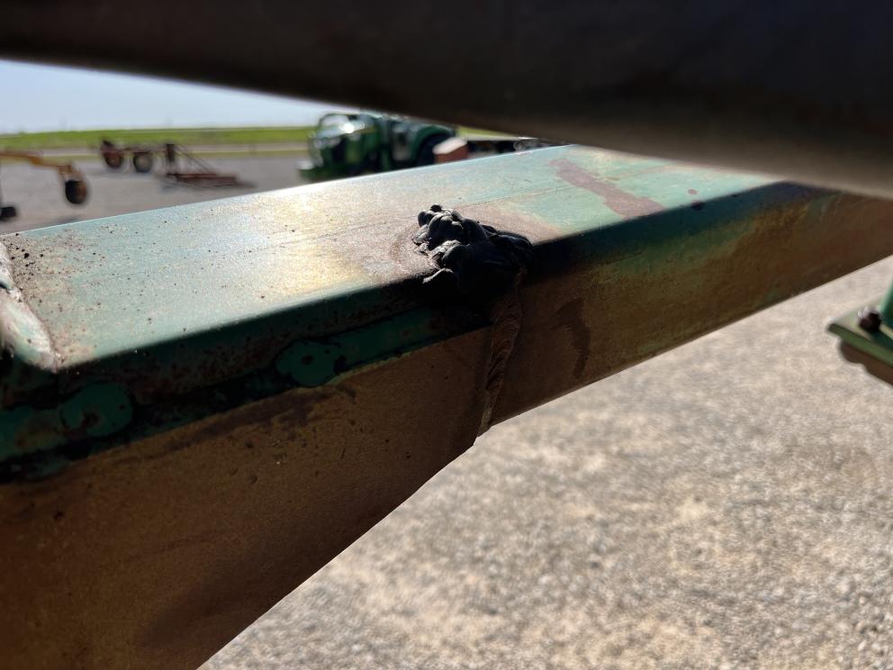 Image for 1997 John Deere 680