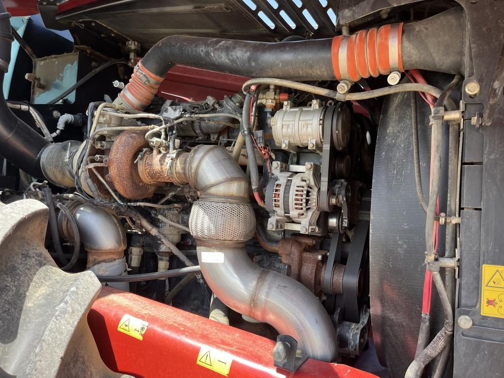 Image for 2017 Versatile 610