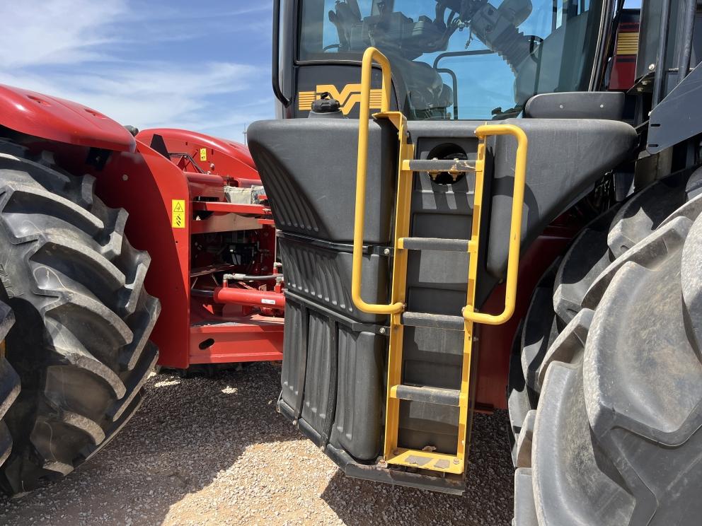 Image for 2017 Versatile 610