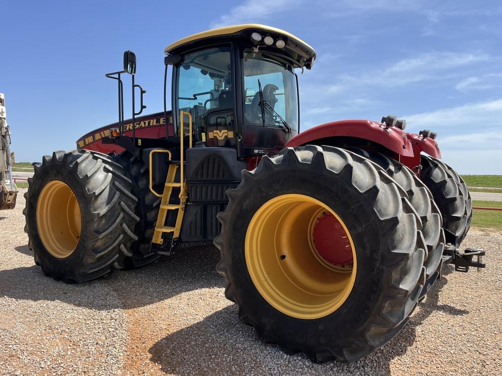 Image for 2017 Versatile 610