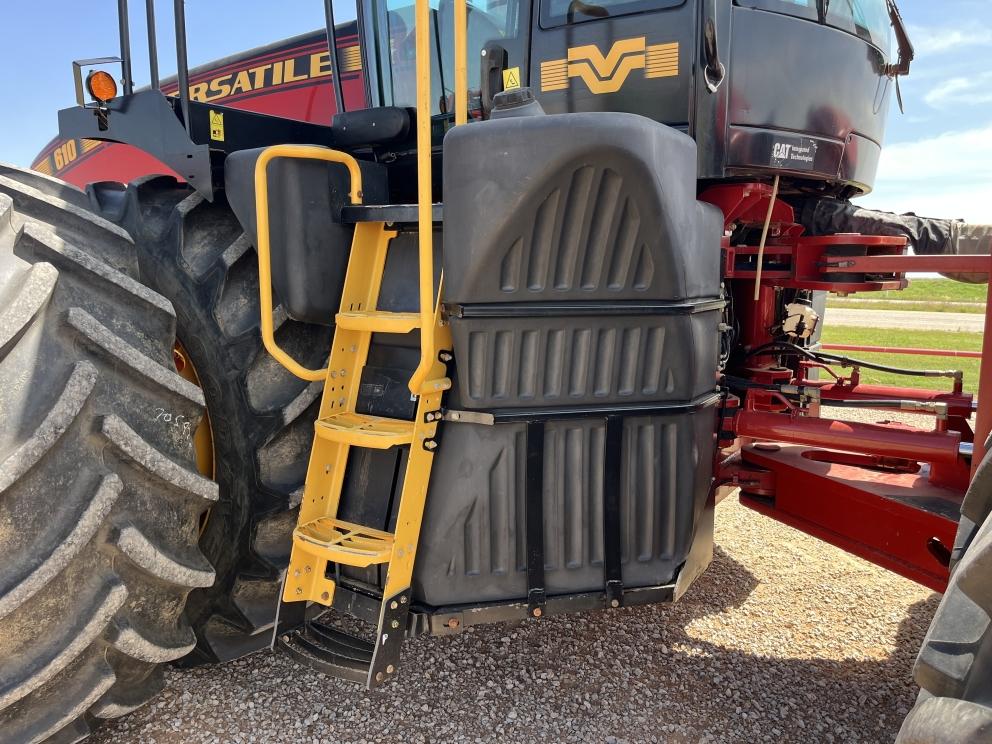 Image for 2017 Versatile 610