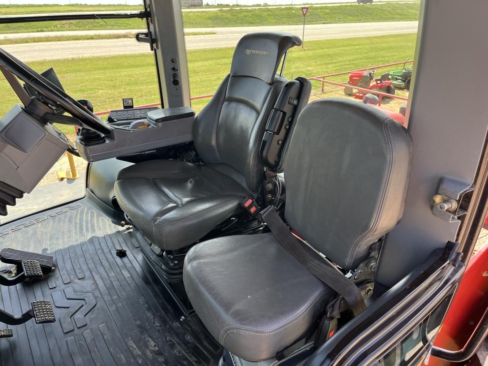 Image for 2017 Versatile 610