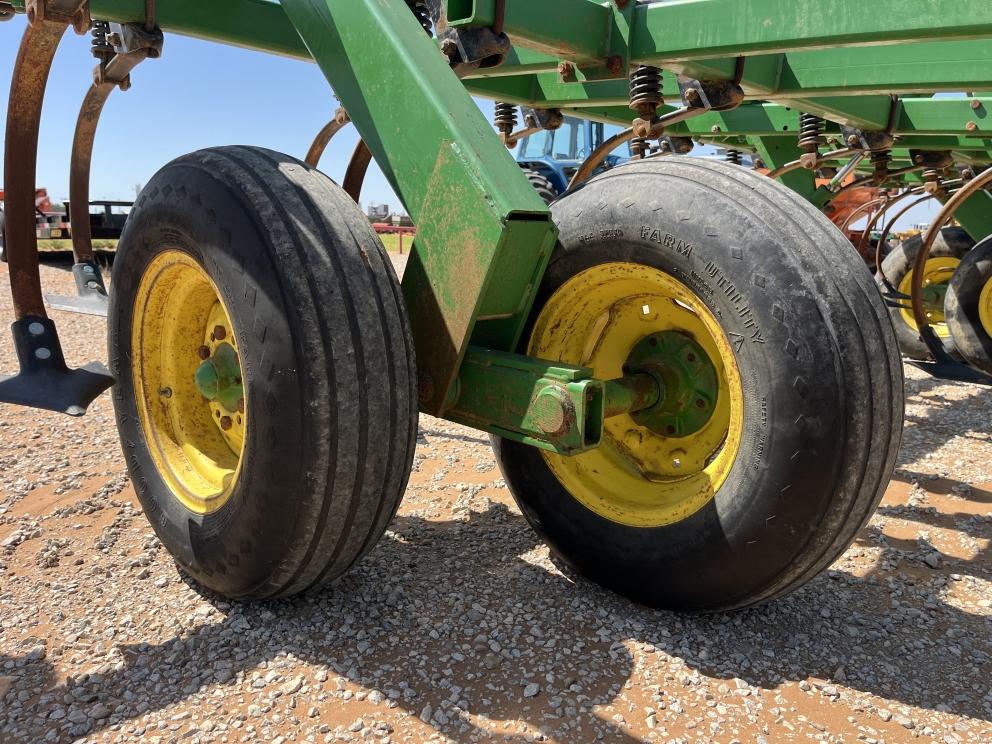 Image for 1998 John Deere 980