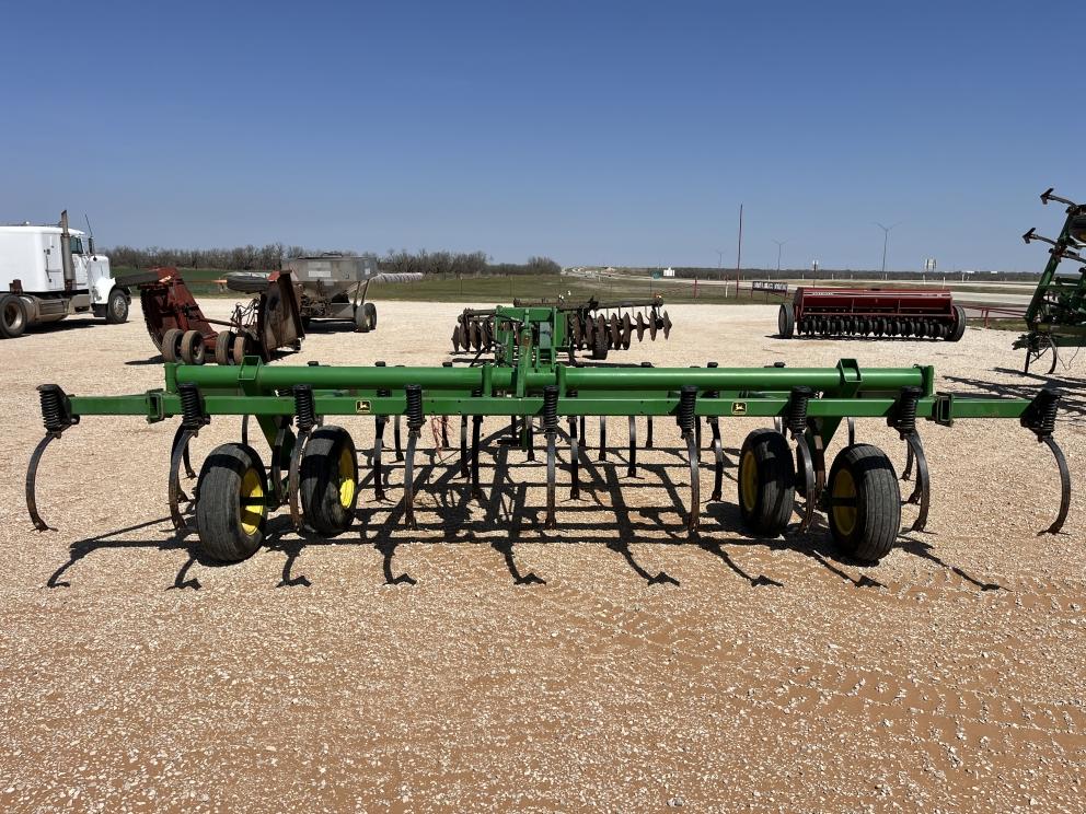 Image for 1998 John Deere 980