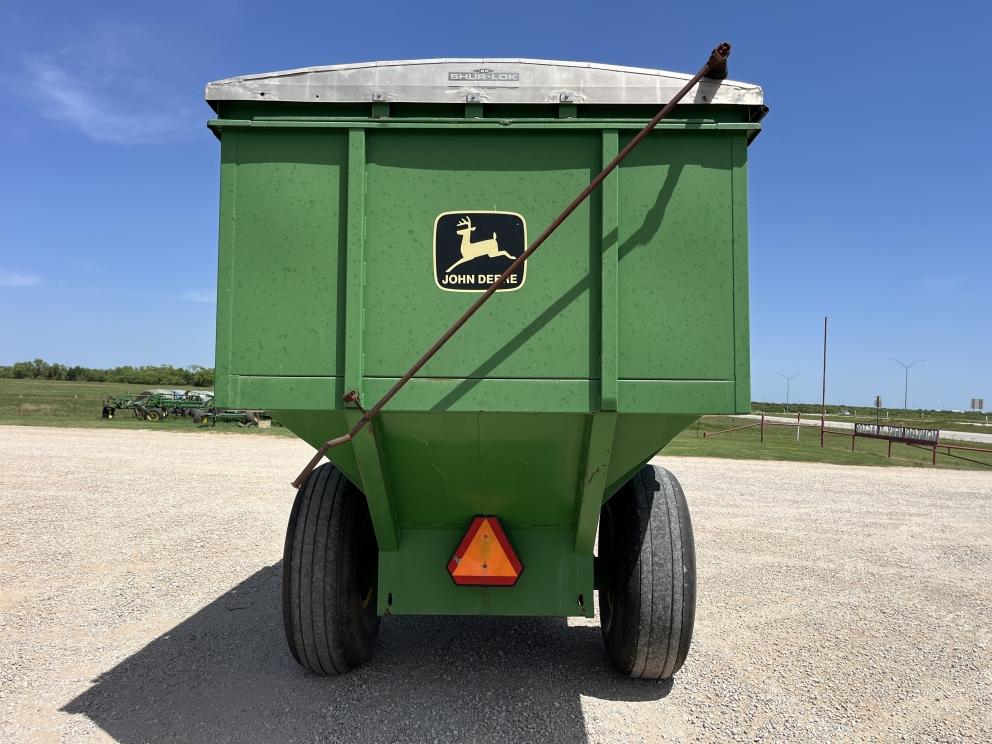 Image for John Deere 400