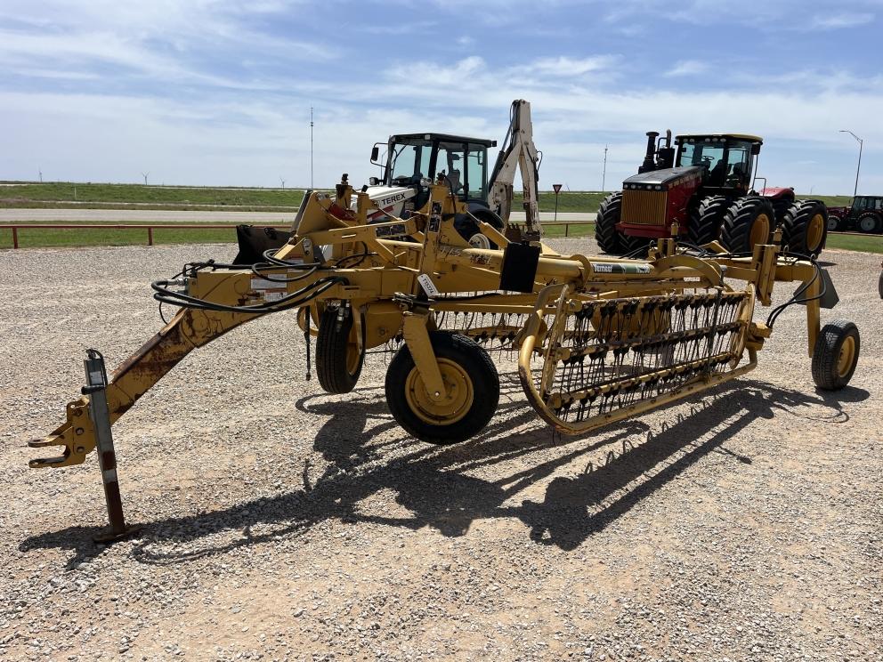 Image for 2008 Vermeer R2300