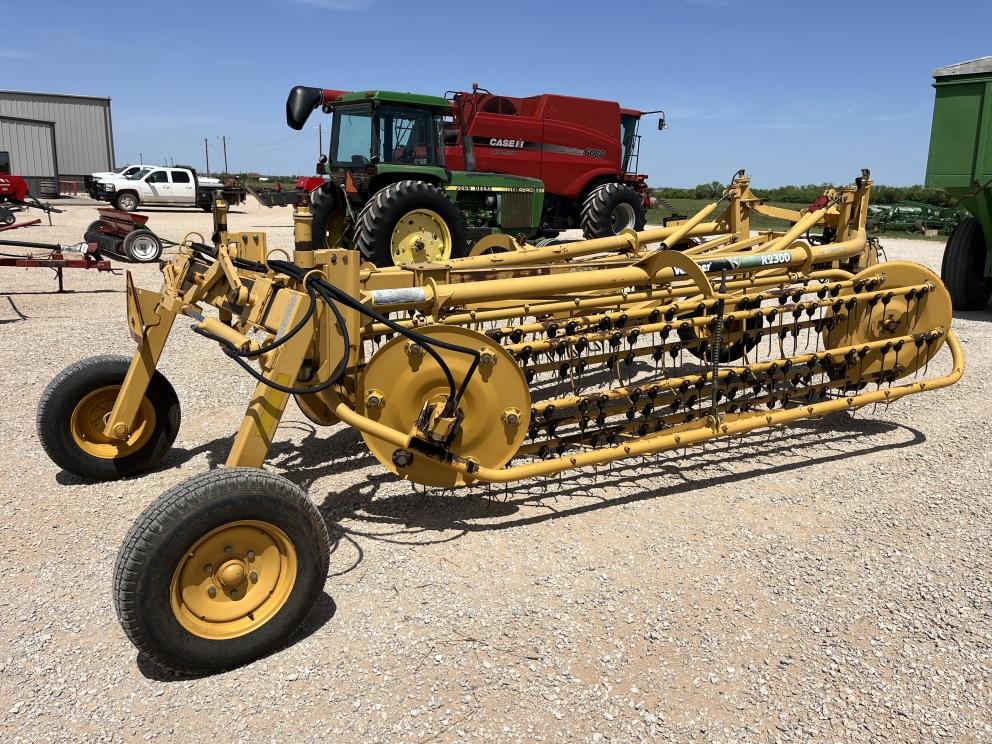 Image for 2008 Vermeer R2300