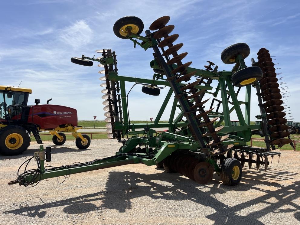 Image for 2009 John Deere 637