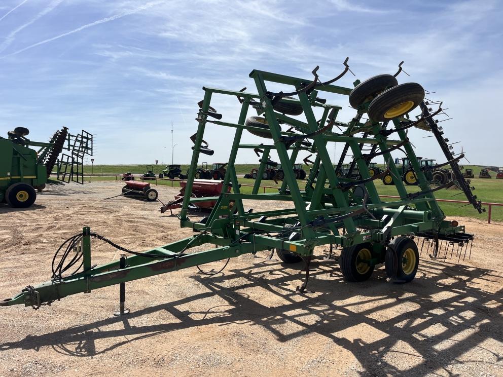 Image for 1997 John Deere 980