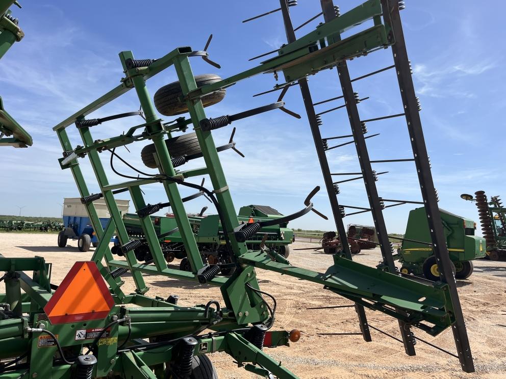 Image for 1997 John Deere 980