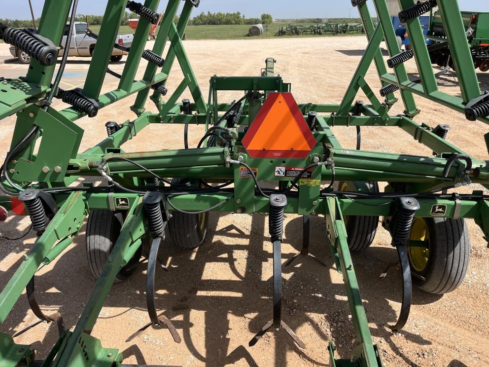 Image for 1997 John Deere 980