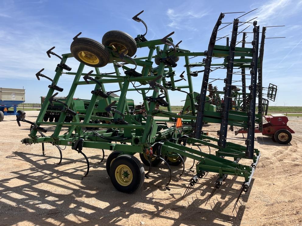 Image for 1997 John Deere 980