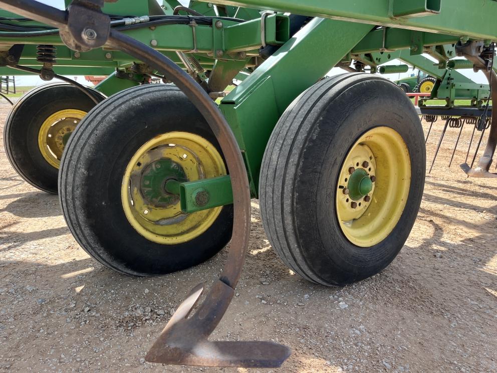 Image for 1997 John Deere 980