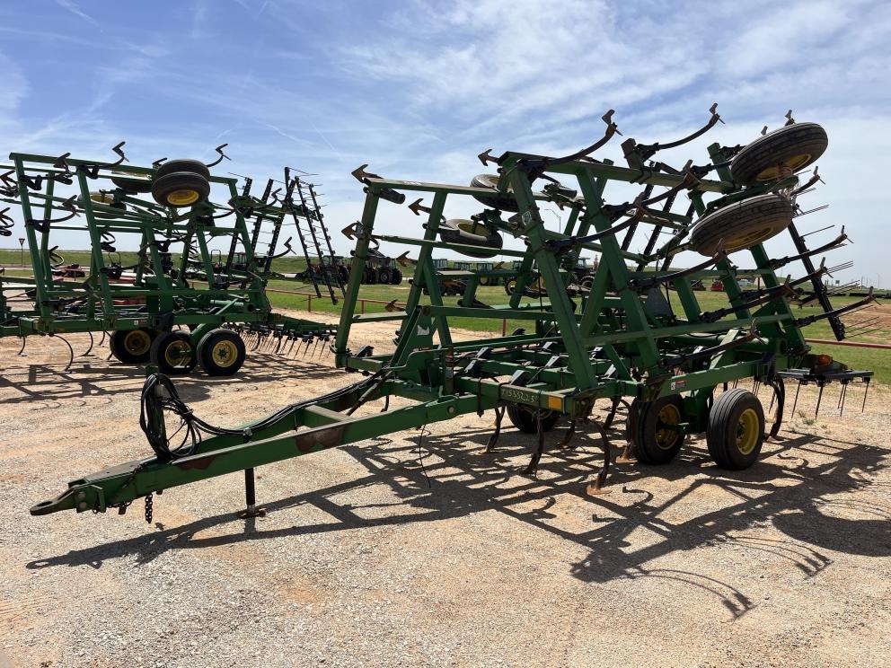 Image for 1993 John Deere 980