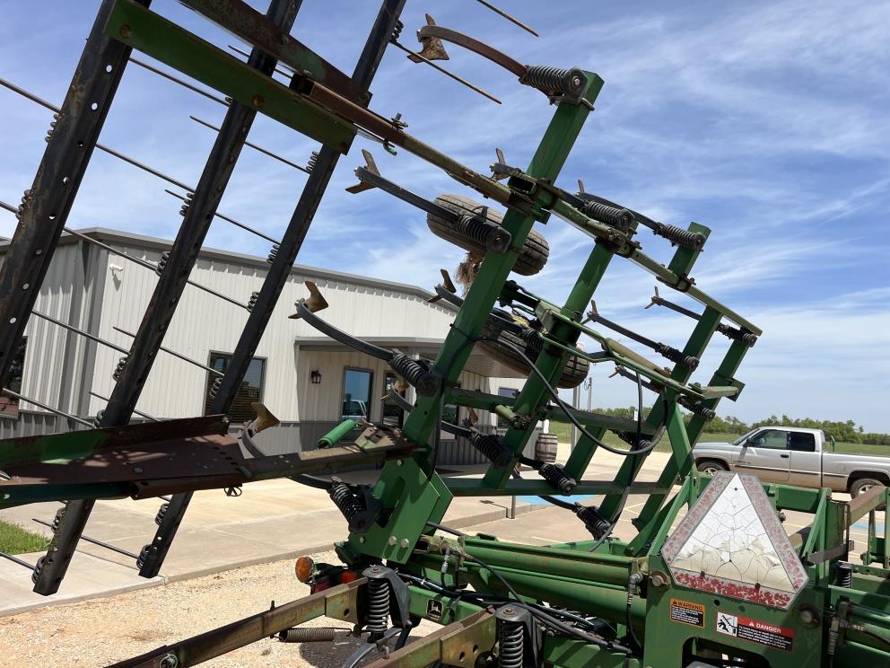Image for 1993 John Deere 980